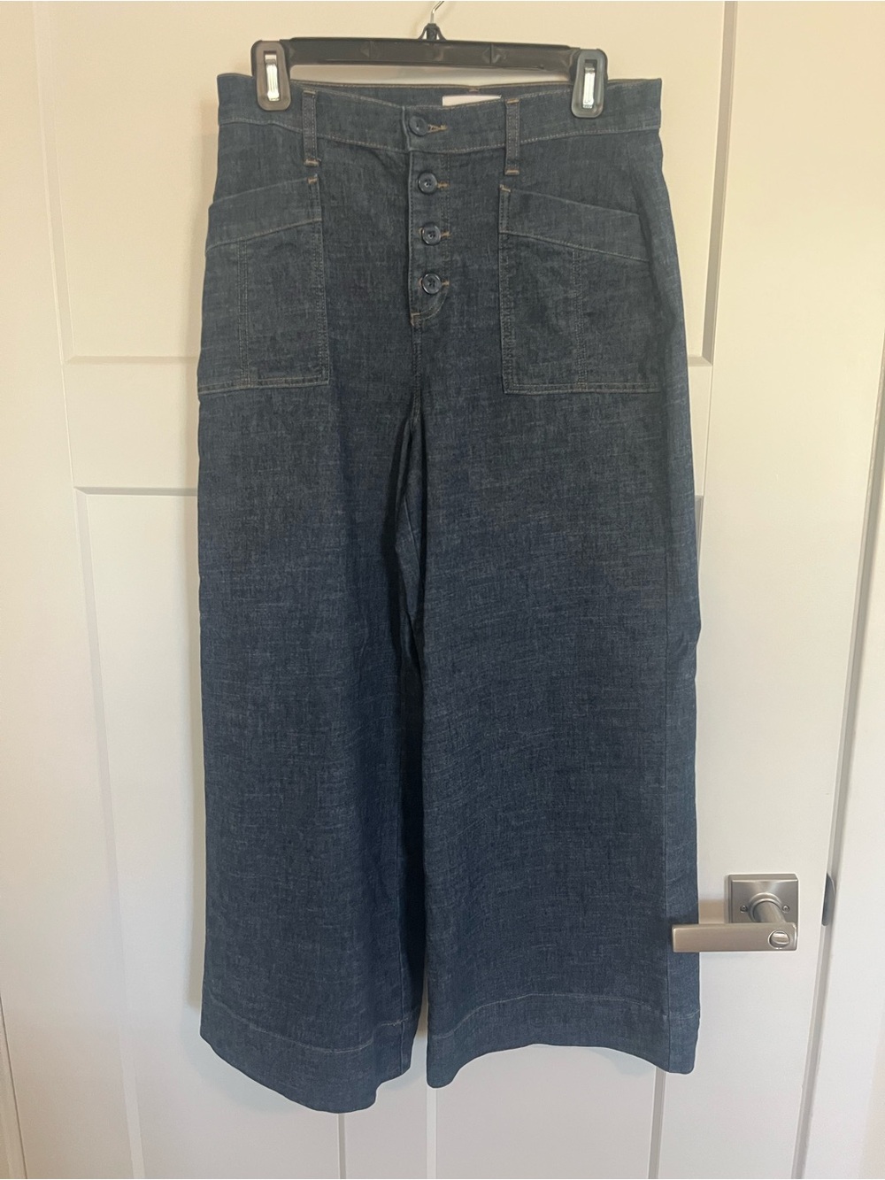 Evereve wide leg crop Jeans